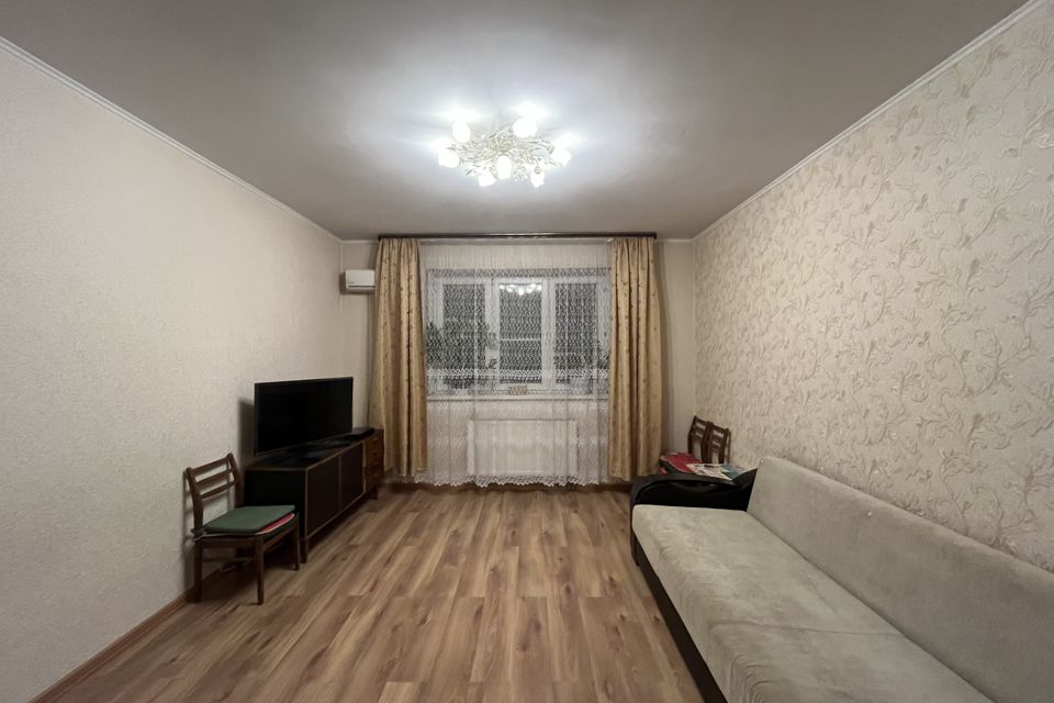 Сдаётся 1-комнатная квартира, 55 м²