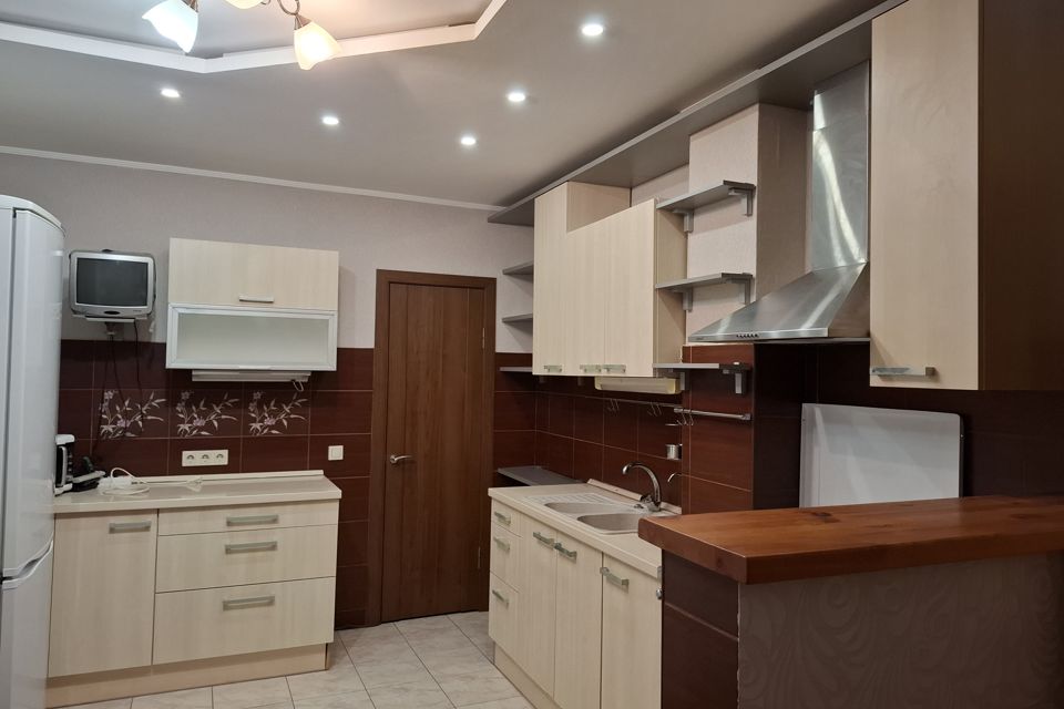 Сдаётся 1-комнатная квартира, 53 м²