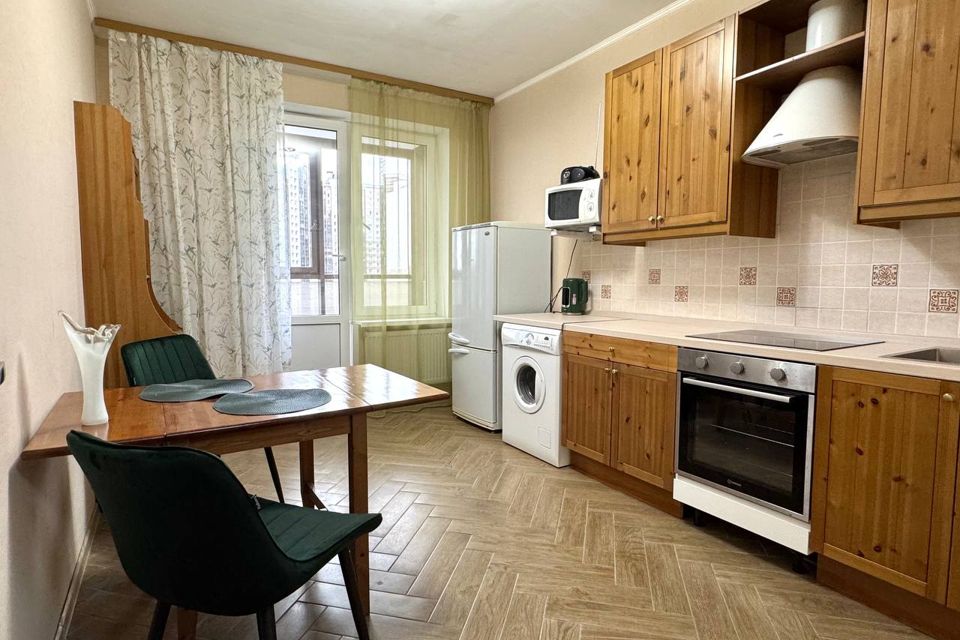 Сдаётся 1-комнатная квартира, 43 м²