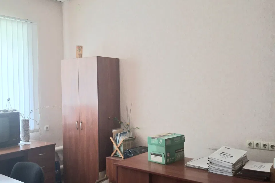 Сдаётся помещение своб. назначения, 1000 м²