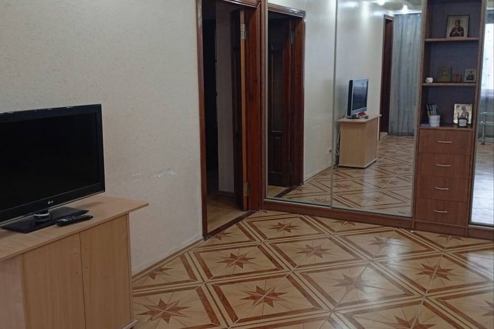 Сдаётся 3-комнатная квартира, 76 м²