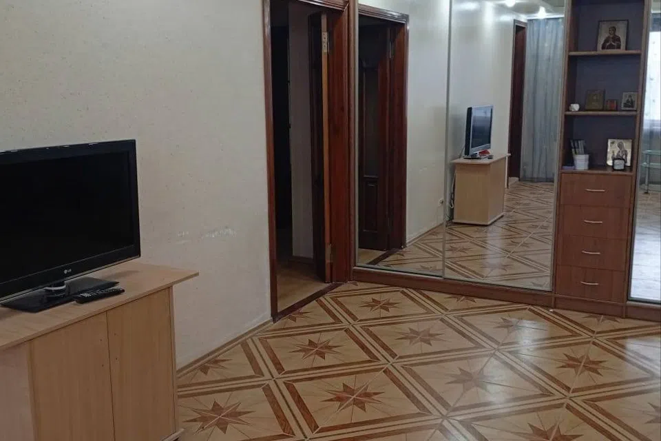 Сдаётся 3-комнатная квартира, 76 м²
