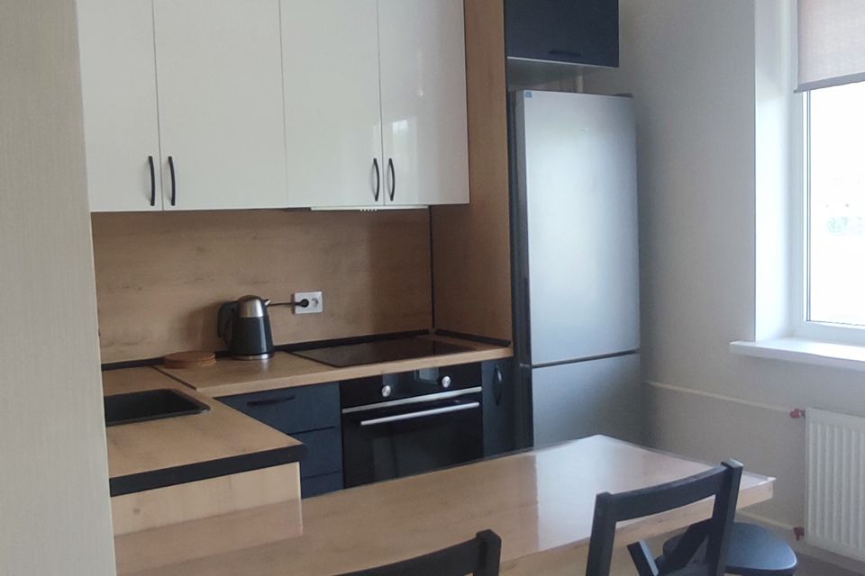 Сдаётся 1-комнатная квартира, 38 м²