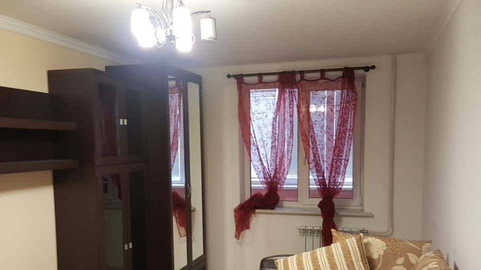 Сдаётся 1-комнатная квартира, 42 м²