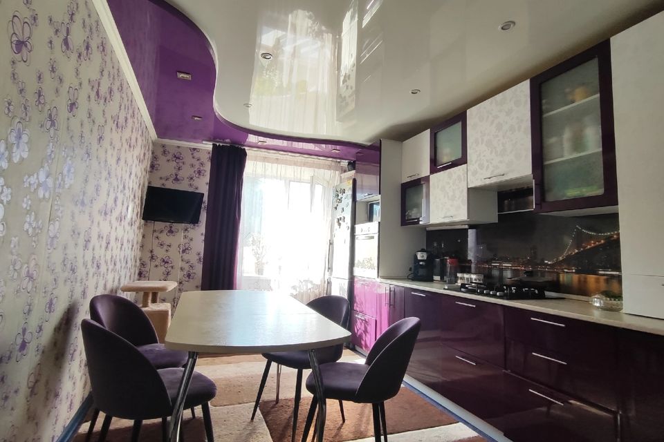 Сдаётся 2-комнатная квартира, 70 м²