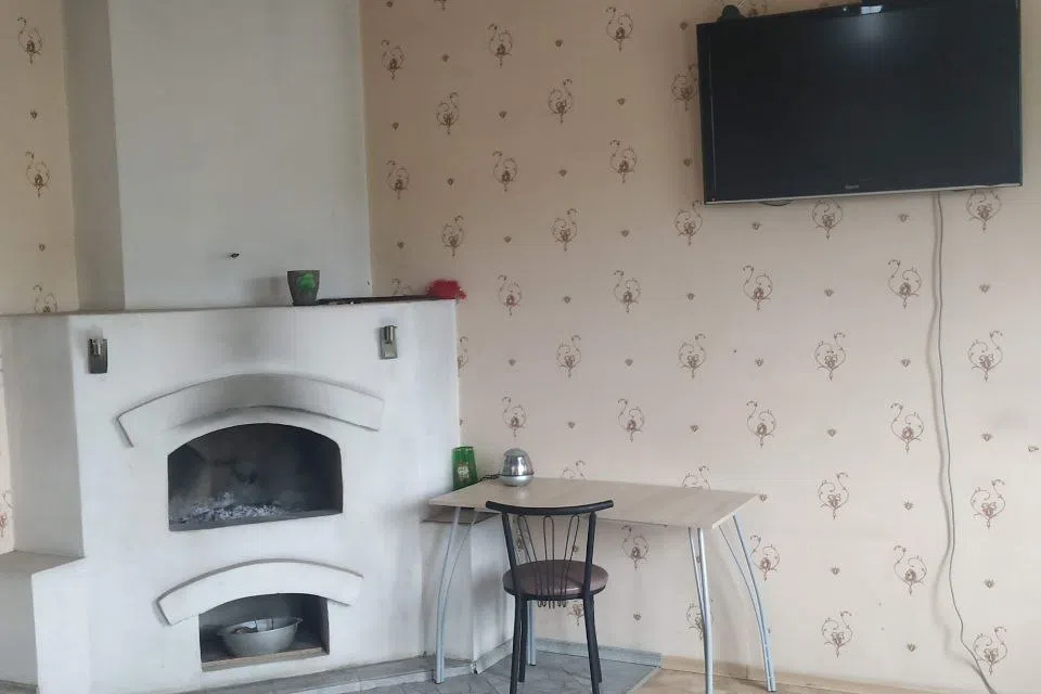 Сдаётся 2-этажный дом, 150 м²