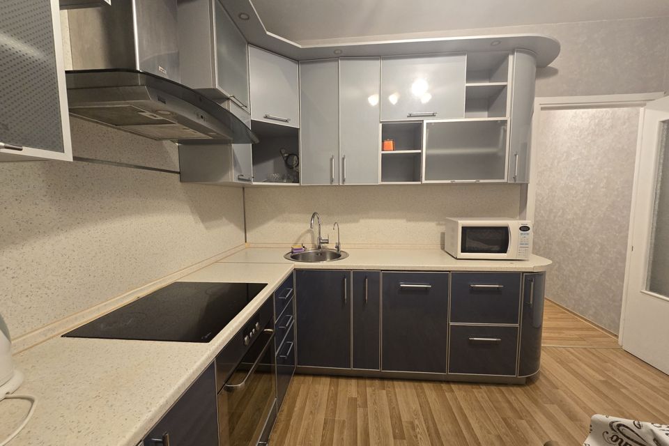 Сдаётся 2-комнатная квартира, 60 м²