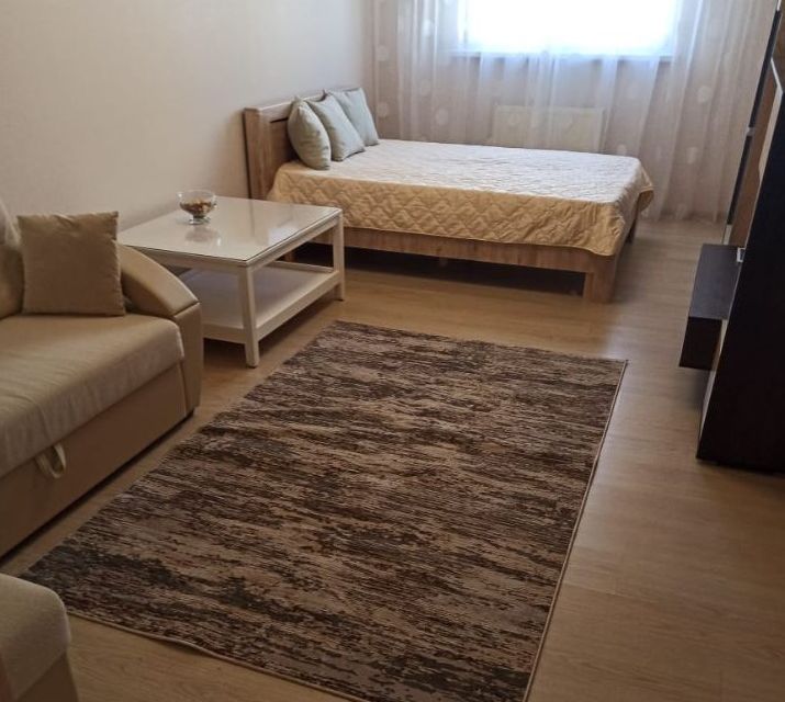 Сдаётся 1-комнатная квартира, 38 м²
