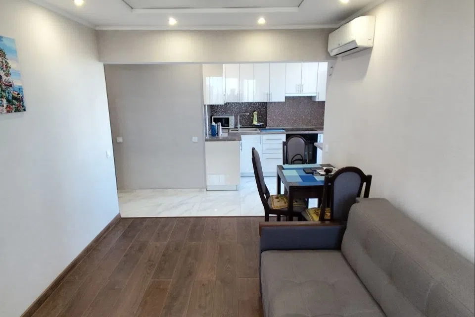 Сдаётся 2-комнатная квартира, 50 м²