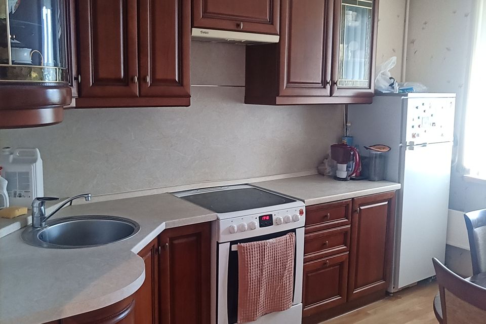 Сдаётся 1-комнатная квартира, 38 м²