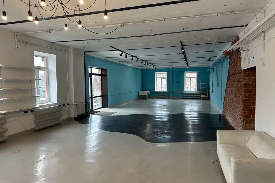 Сдаётся помещение своб. назначения, 192.8 м²