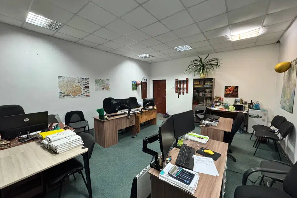 Сдаётся помещение своб. назначения, 100 м²