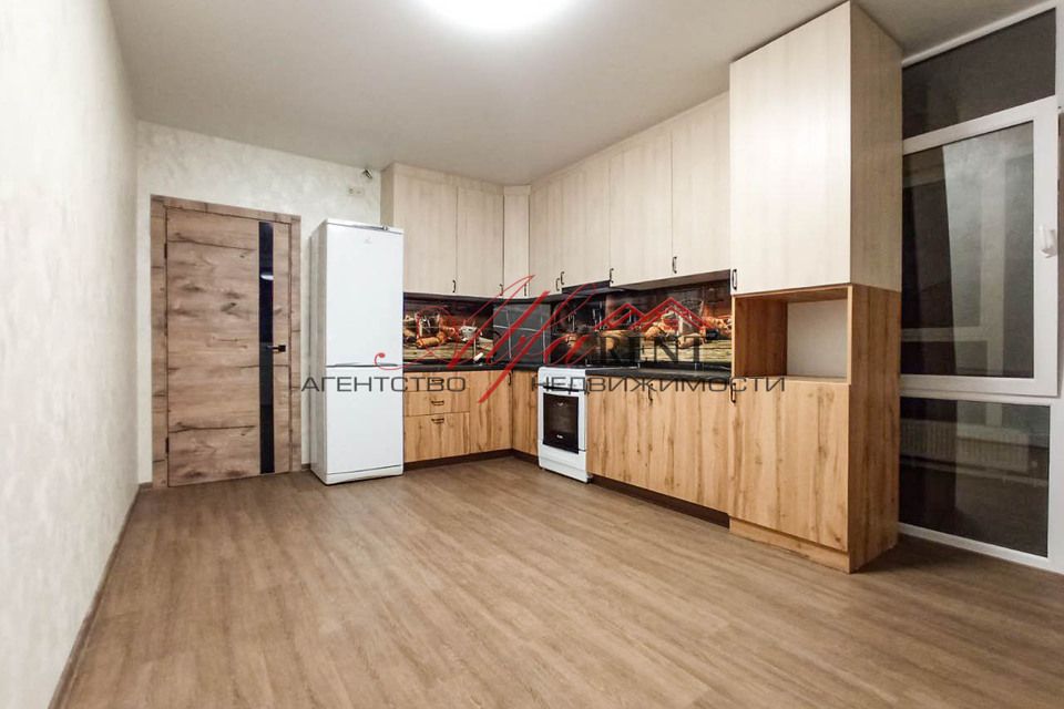Сдаётся 2-комнатная квартира, 65 м²