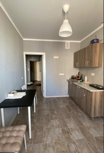 Сдаётся 1-комнатная квартира, 42 м²