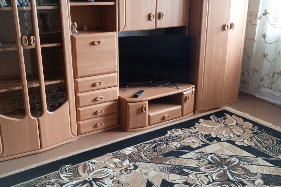 Сдаётся 2-комнатная квартира, 56 м²