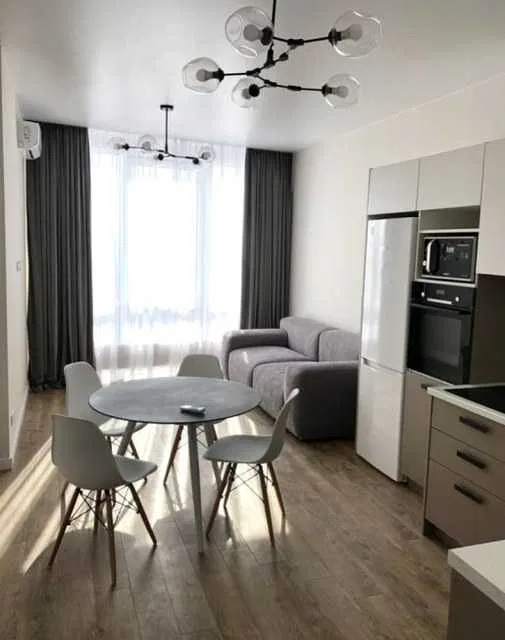Сдаётся 2-комнатная квартира, 56 м²