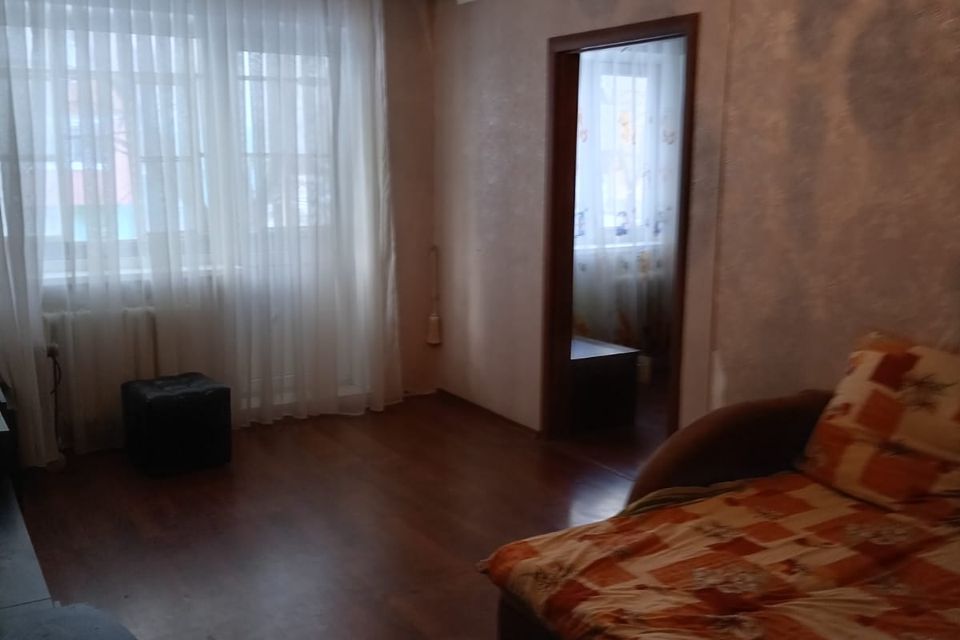 Сдаётся 3-комнатная квартира, 56.3 м²