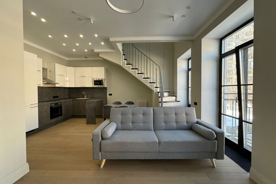 Сдаётся 2-комнатная квартира, 62.8 м²