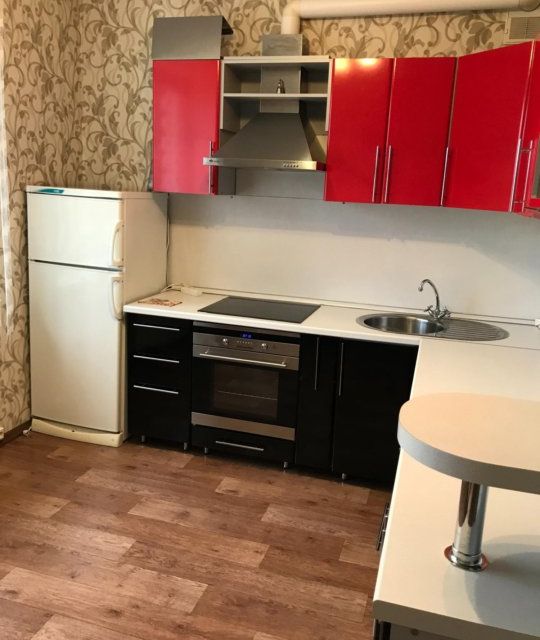 Сдаётся 1-комнатная квартира, 42 м²