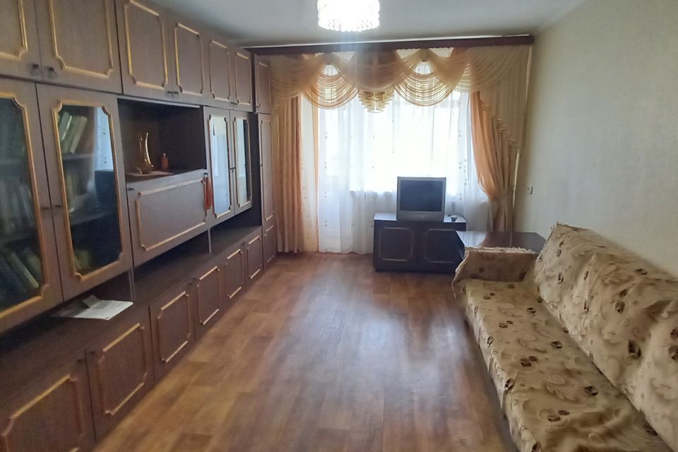 Сдаётся 1-комнатная квартира, 35 м²