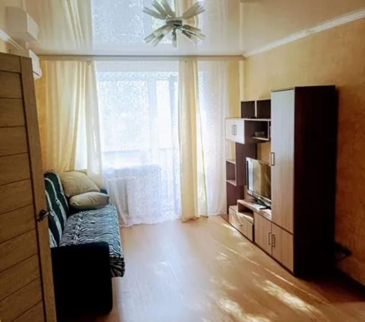Сдаётся 1-комнатная квартира, 42 м²