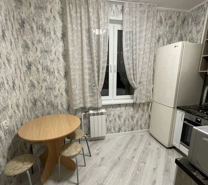 Сдаётся 1-комнатная квартира, 37 м²