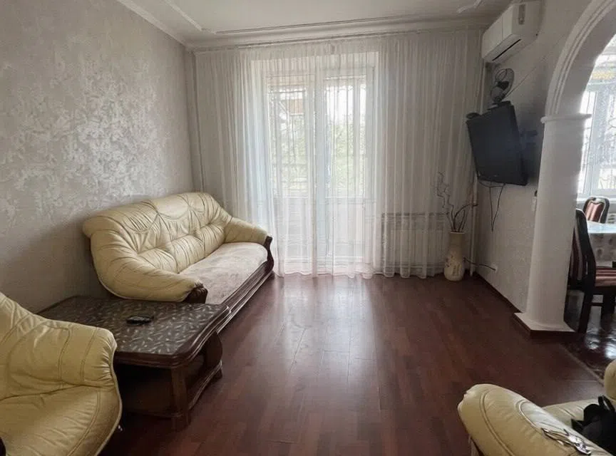 Сдаётся 2-комнатная квартира, 55 м²