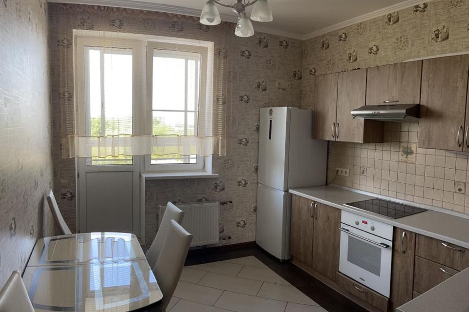 Сдаётся 2-комнатная квартира, 59.2 м²