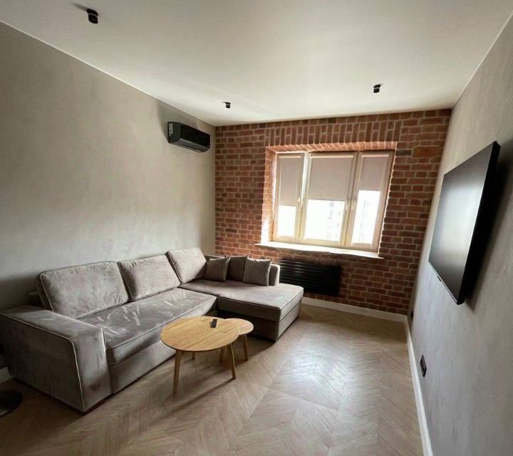 Сдаётся 1-комнатная квартира, 42 м²