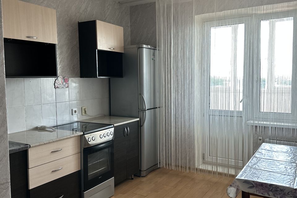 Сдаётся 2-комнатная квартира, 58 м²