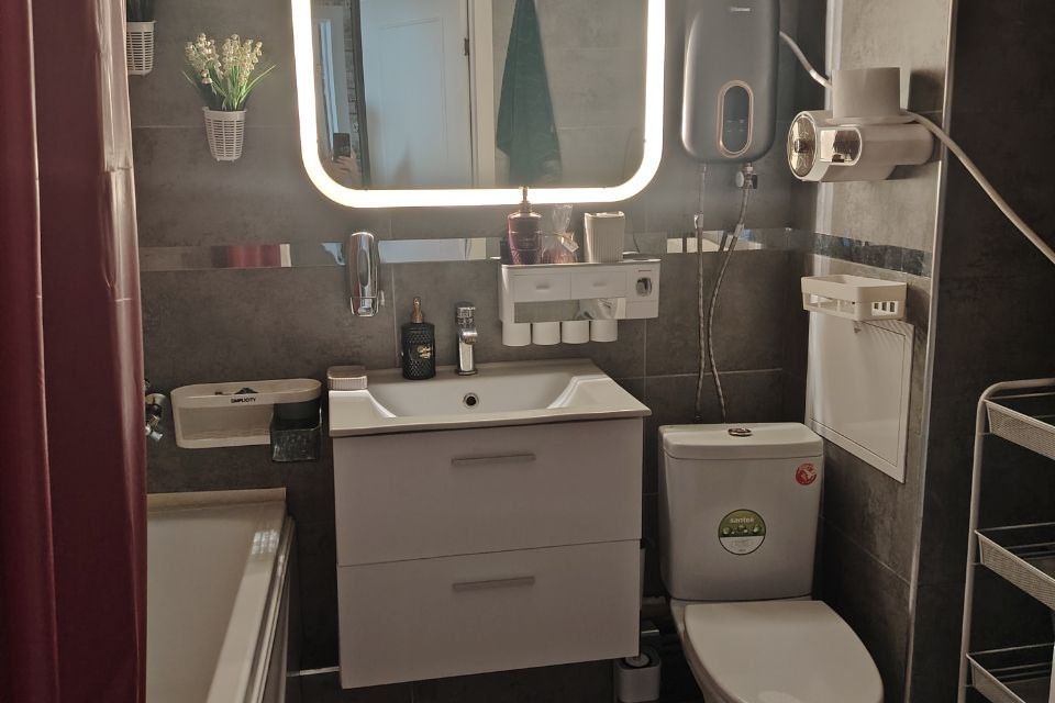 Сдаётся 1-комнатная квартира, 38 м²