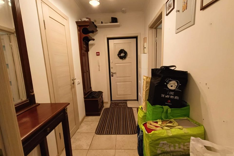 Сдаётся 1-комнатная квартира, 42 м²