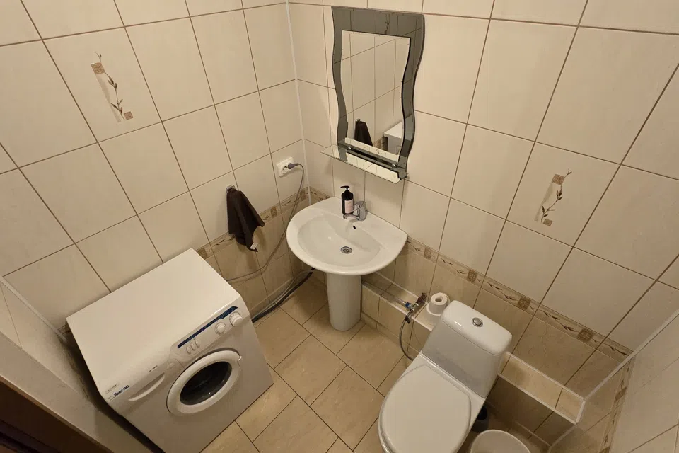 Сдаётся 3-комнатная квартира, 164.3 м²