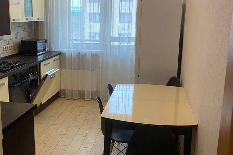 Сдаётся 1-комнатная квартира, 47 м²