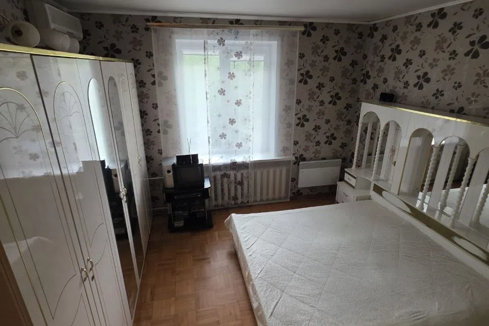 Сдаётся 2-комнатная квартира, 54 м²