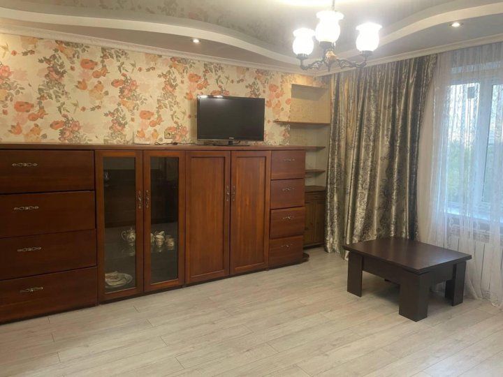 Сдаётся 2-комнатная квартира, 60 м²