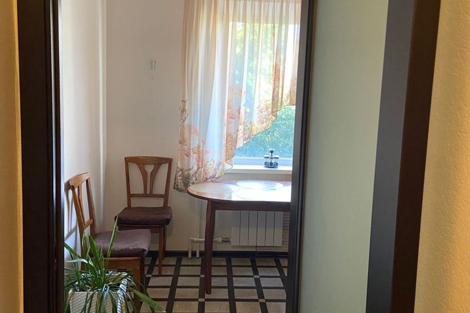 Сдаётся 1-комнатная квартира, 40 м²