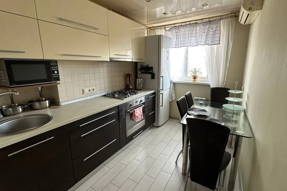 Сдаётся 2-комнатная квартира, 54 м²