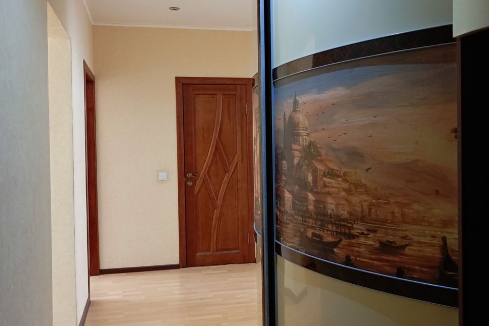 Сдаётся 2-комнатная квартира, 79 м²