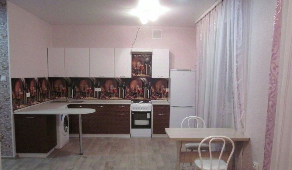 Сдаётся 1-комнатная квартира, 42 м²