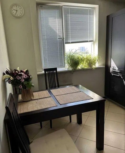 Сдаётся 1-комнатная квартира, 42 м²
