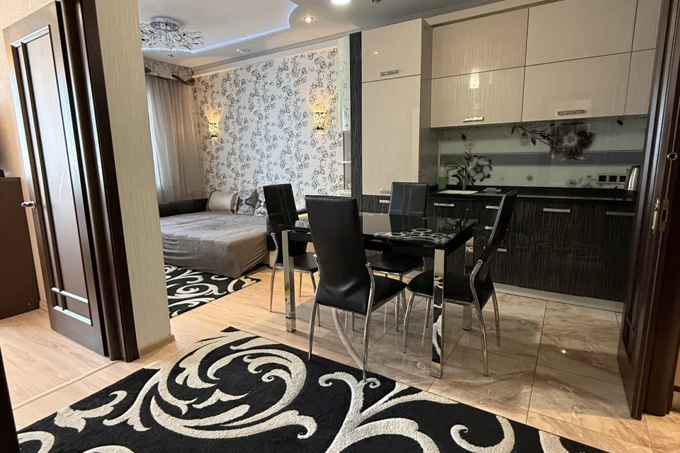 Сдаётся 2-комнатная квартира, 55 м²