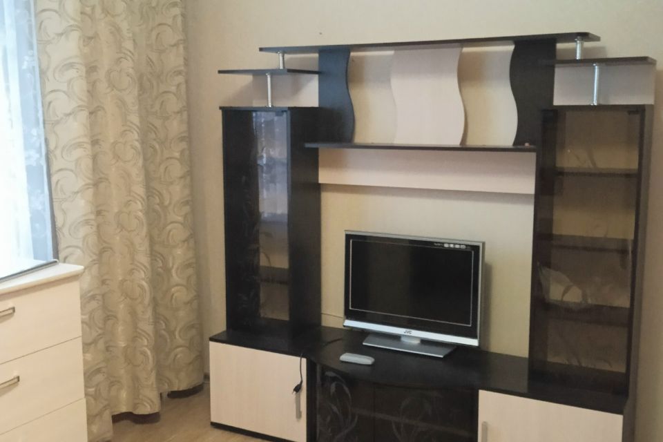 Сдаётся 1-комнатная квартира, 38 м²