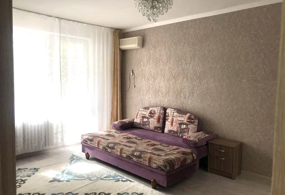 Сдаётся 1-комнатная квартира, 38 м²