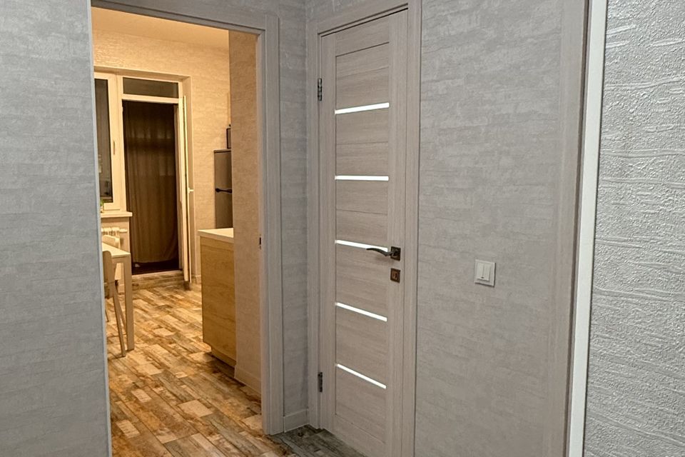 Сдаётся 1-комнатная квартира, 56 м²