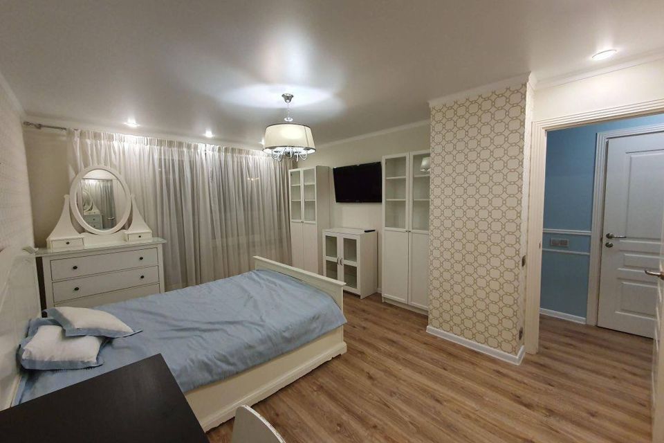 Сдаётся 1-комнатная квартира, 42 м²