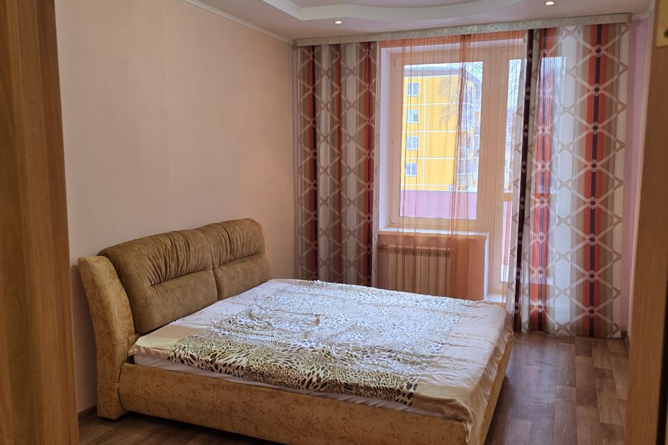 Сдаётся 2-комнатная квартира, 70 м²