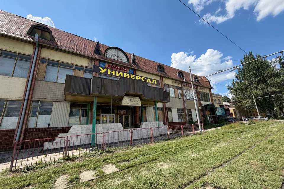 Сдаётся торговое помещение, 3600 м²