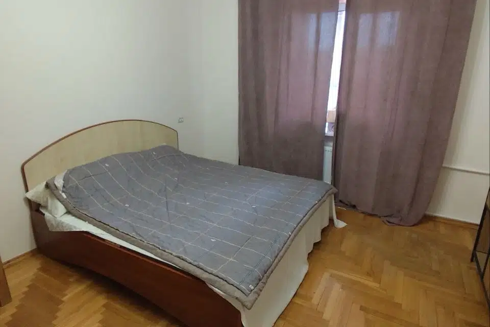 Сдаётся 4-комнатная квартира, 63 м²