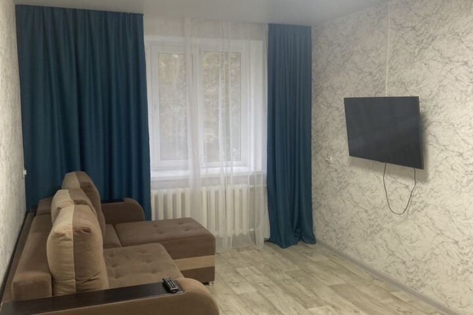 Сдаётся 1-комнатная квартира, 42 м²